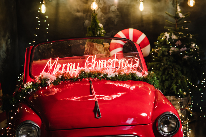 Christmas-Themed-Car