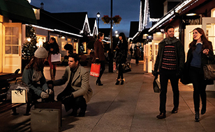 kildare-village-night-s